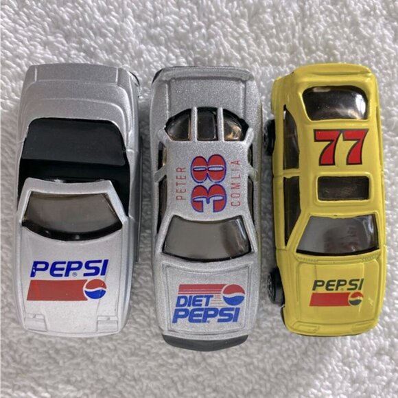 Vintage 1991 Golden Wheel Die Casting Pepsi Can Shooter Collectible With Cars - Picture 11 of 16